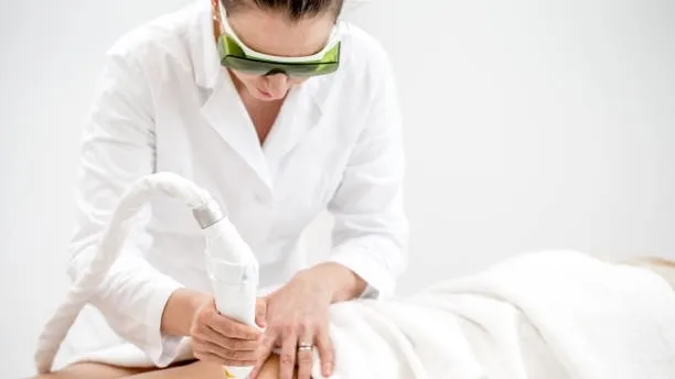 33796 laser inner thigh whitening consultation