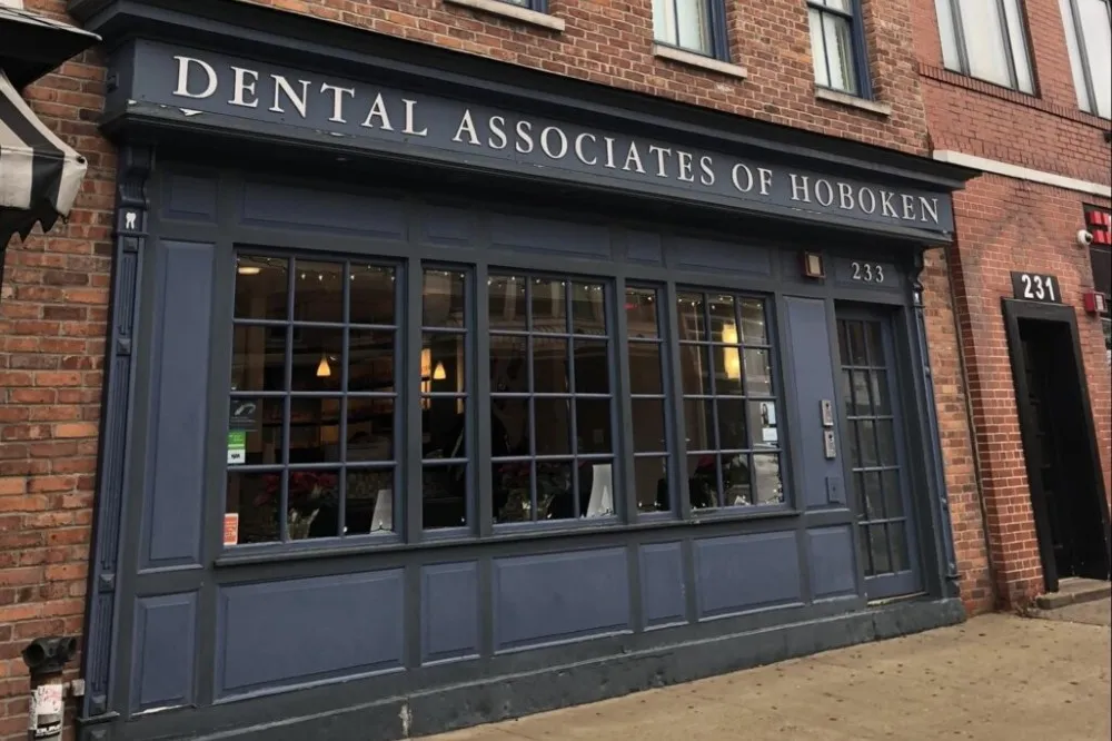 33833 whitening toothpaste