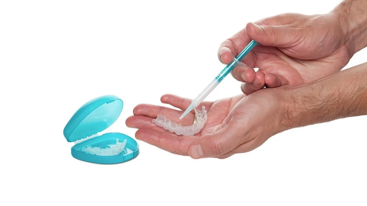 33904 laser whitening vs bleaching