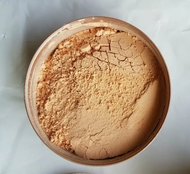 33935 lakme rose powder application
