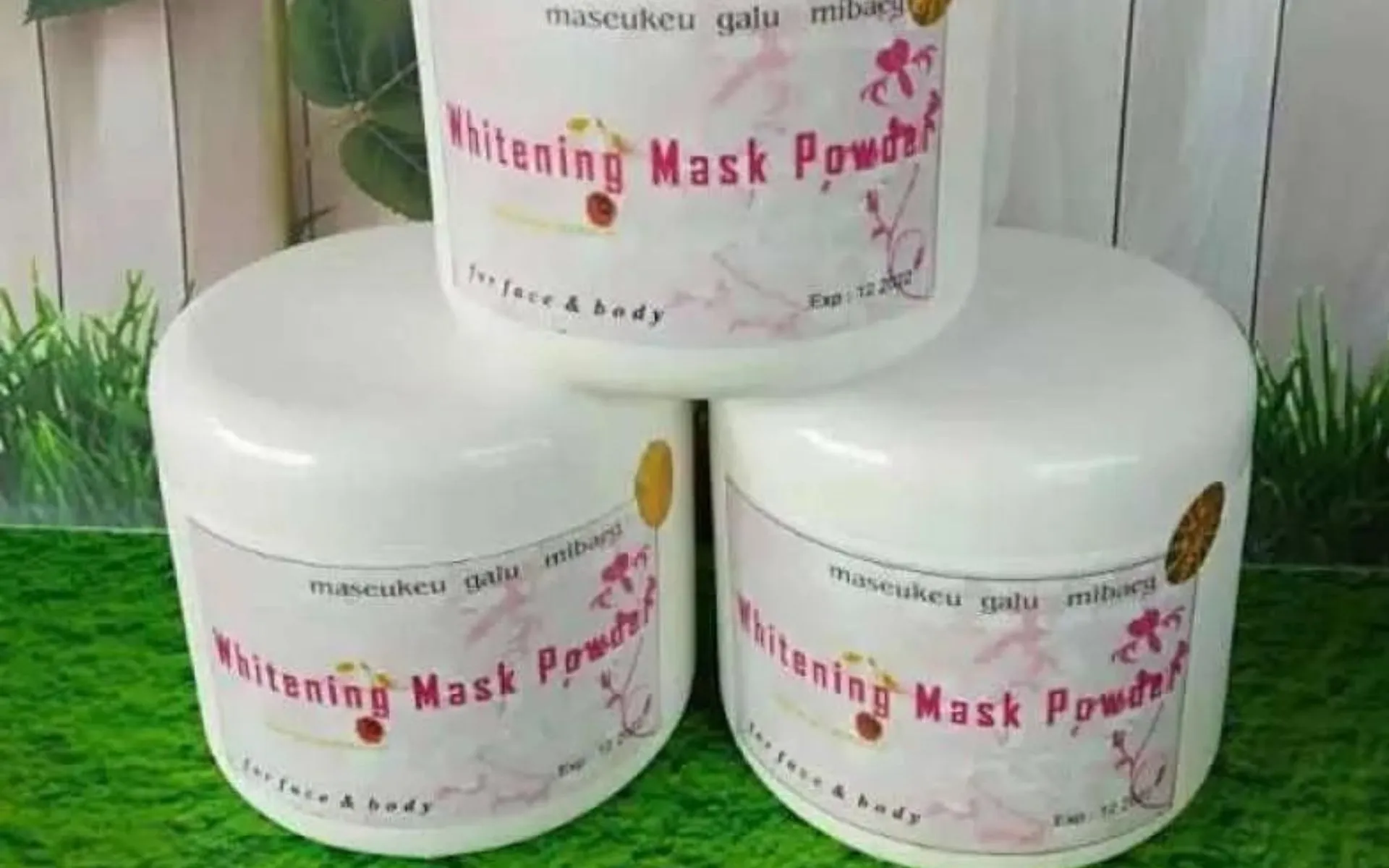 34040 scarlett whitening tekstur