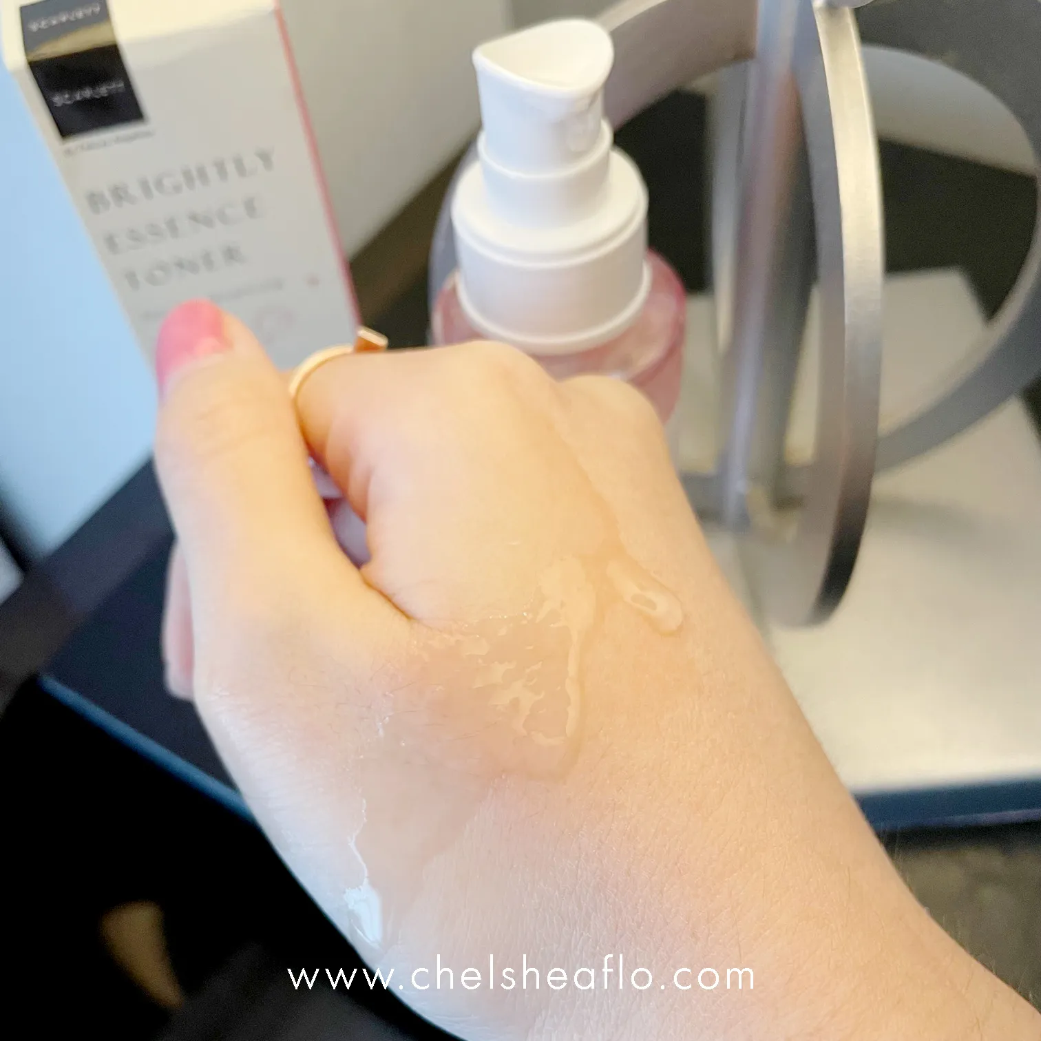 34165 scarlett glow whitening treatment